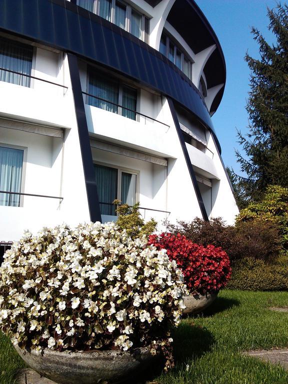 Cardano Hotel Malpensa Cardano Al Campo Exterior photo